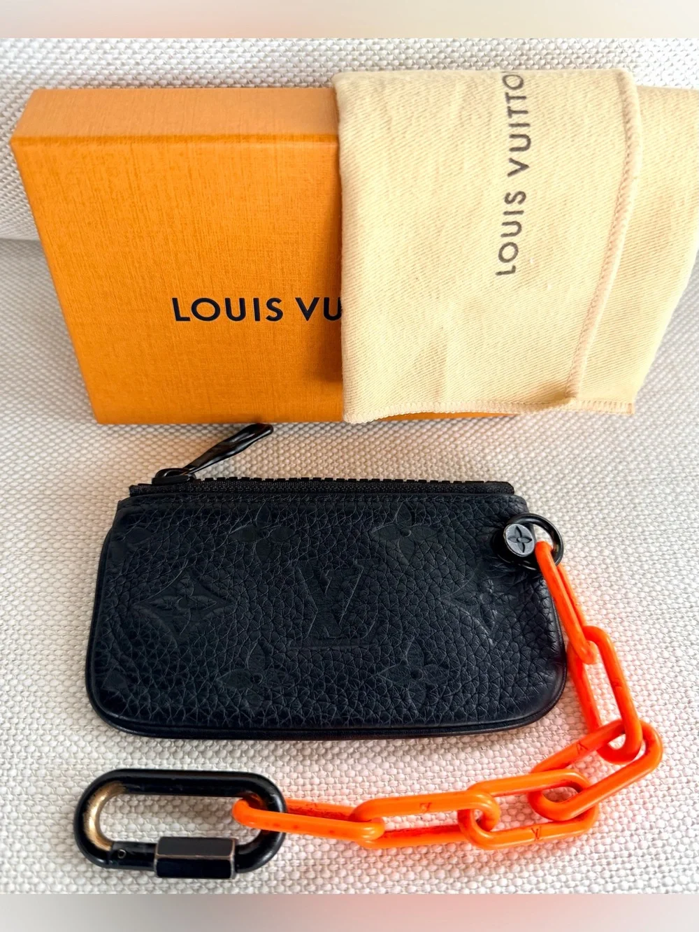 LOUIS VUITTON Virgil Abloh SS19 Défilé Homme Runway Pochette Clés